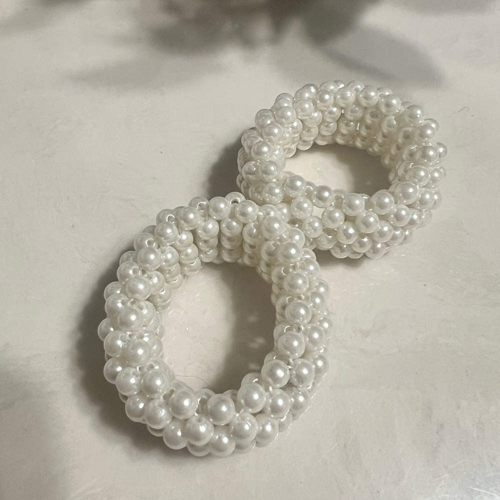 Elegant Pearl Hair Ties